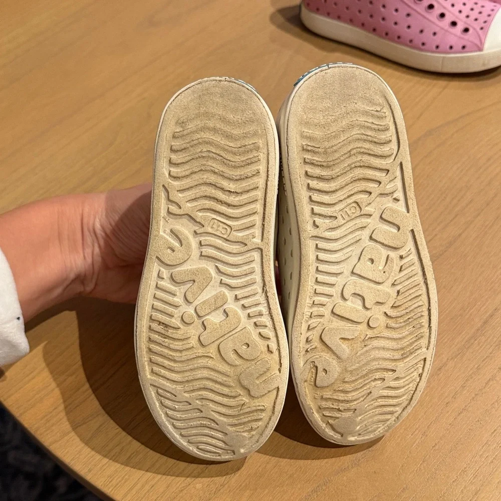 Native Kids White Water Shoes Jefferson juniper size little kids 11
